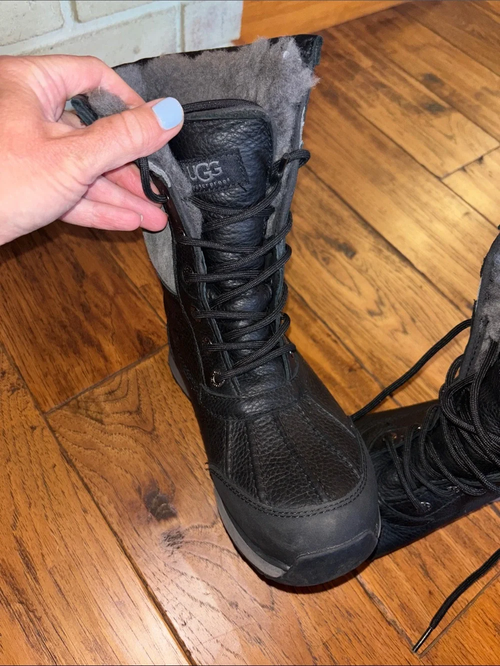 UGG Men’s Black and Gray Lace-Up Insulated Snow Boots